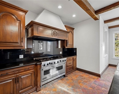 1316 Beverly Grove Place - Photo Thumbnail 18