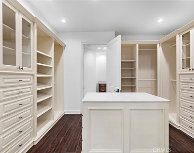 1316 Beverly Grove Place - Photo Thumbnail 16