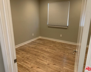 5526 Barton Avenue - Photo Thumbnail 14