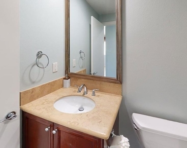 5655 Como Circle - Photo Thumbnail 6