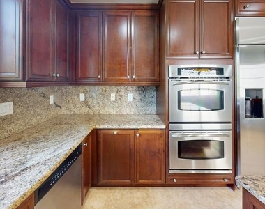 5655 Como Circle - Photo Thumbnail 4