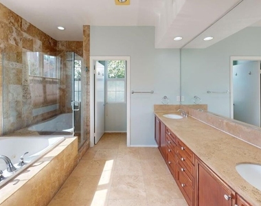 5655 Como Circle - Photo Thumbnail 13
