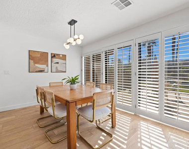72417 Rolling Knolls Drive - Photo Thumbnail 7