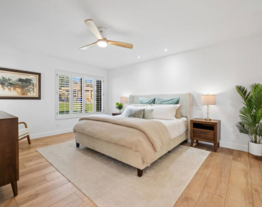 72417 Rolling Knolls Drive - Photo Thumbnail 10