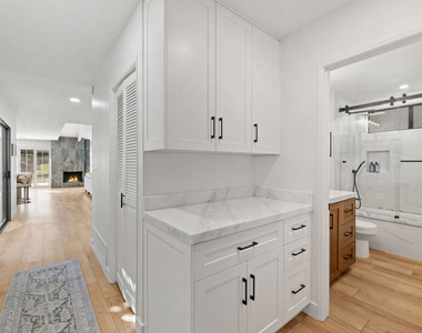 72417 Rolling Knolls Drive - Photo Thumbnail 19