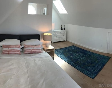 5112 Saratoga Ave - Photo Thumbnail 6