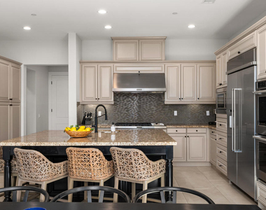 80450 Platinum Way - Photo Thumbnail 9