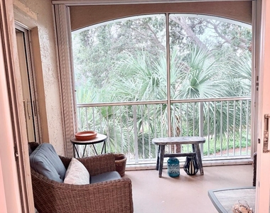 242 Village Boulevard - Photo Thumbnail 13