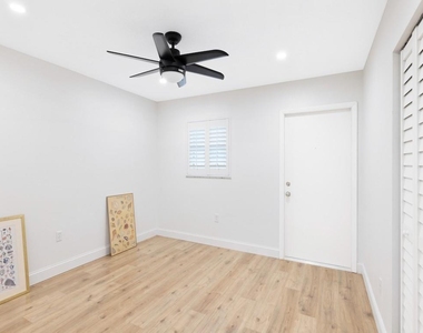 900 Jasmine Lane - Photo Thumbnail 26