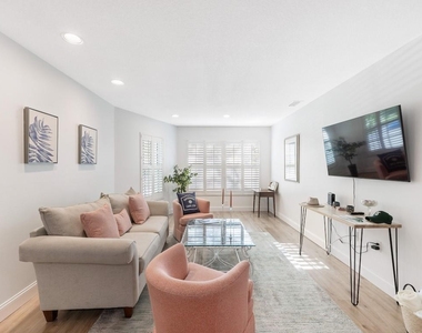 900 Jasmine Lane - Photo Thumbnail 15