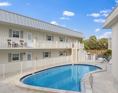 900 Jasmine Lane - Photo Thumbnail 1