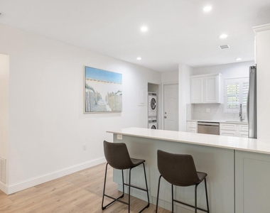 900 Jasmine Lane - Photo Thumbnail 28