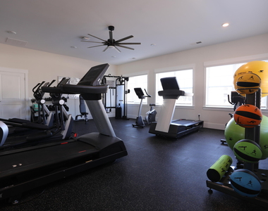 170 Grove Circle - Photo Thumbnail 22