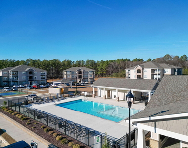 170 Grove Circle - Photo Thumbnail 18