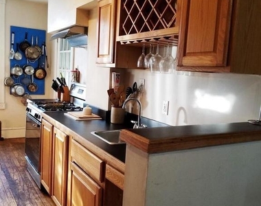 1377 F Street Ne - Photo Thumbnail 3
