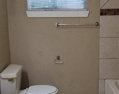 4515 White Rock Street - Photo Thumbnail 8