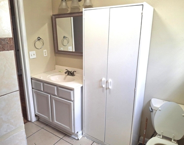 4515 White Rock Street - Photo Thumbnail 9