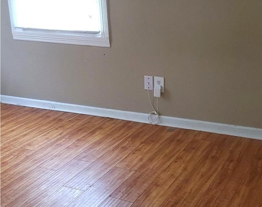 4515 White Rock Street - Photo Thumbnail 10