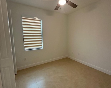 2167 Della Drive - Photo Thumbnail 3