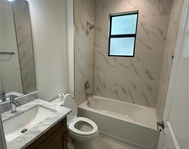 2167 Della Drive - Photo Thumbnail 14