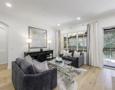 2630 Bolero Drive - Photo Thumbnail 8