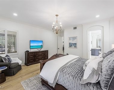 2630 Bolero Drive - Photo Thumbnail 11