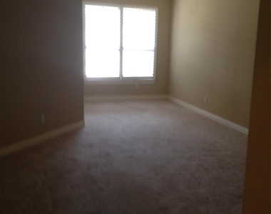 2038 Palm Forest Lane - Photo Thumbnail 11