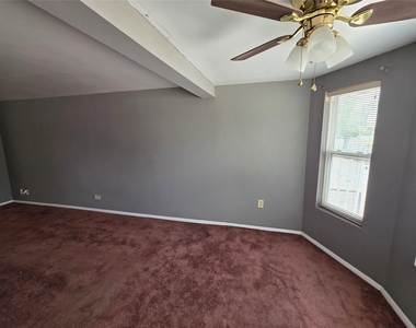 10212 Fertell Drive - Photo Thumbnail 1
