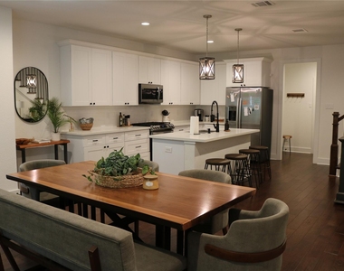 4714 Fisk Street - Photo Thumbnail 3