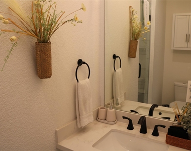 4714 Fisk Street - Photo Thumbnail 18