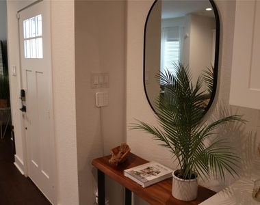 4714 Fisk Street - Photo Thumbnail 5