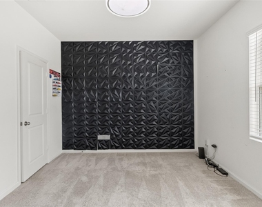 14707 Callard Court - Photo Thumbnail 27