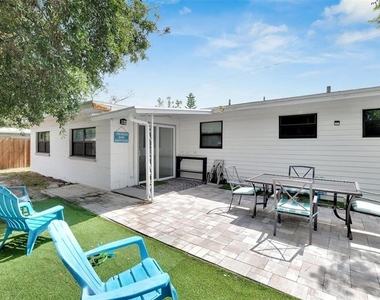 4731 W Montgomery Avenue - Photo Thumbnail 48