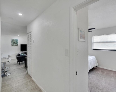 4731 W Montgomery Avenue - Photo Thumbnail 38