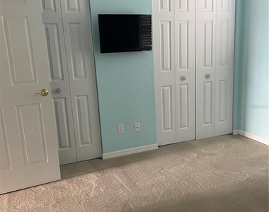 323 Madeira Circle - Photo Thumbnail 26