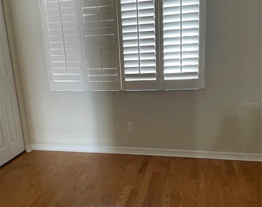 323 Madeira Circle - Photo Thumbnail 29