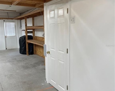 323 Madeira Circle - Photo Thumbnail 35