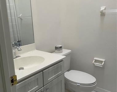 323 Madeira Circle - Photo Thumbnail 13