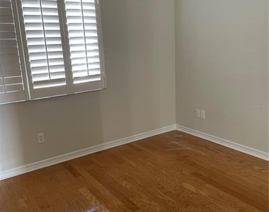 323 Madeira Circle - Photo Thumbnail 28