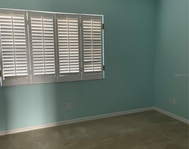 323 Madeira Circle - Photo Thumbnail 25