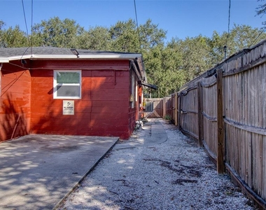 634 15 Avenue S - Photo Thumbnail 17