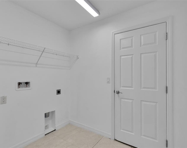 13 Llovera  Place - Photo Thumbnail 22