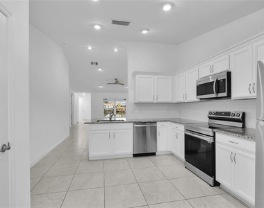13 Llovera  Place - Photo Thumbnail 10