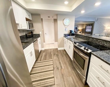 5611 Gulf Of Mexico Drive - Photo Thumbnail 6