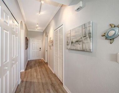 7121 River Hammock Drive - Photo Thumbnail 2