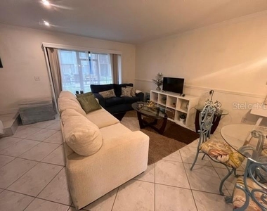 1614 Stickney Point Road - Photo Thumbnail 7