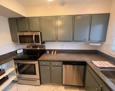 1614 Stickney Point Road - Photo Thumbnail 2