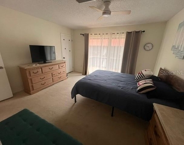 1614 Stickney Point Road - Photo Thumbnail 28