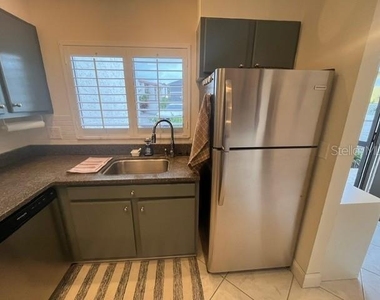 1614 Stickney Point Road - Photo Thumbnail 3