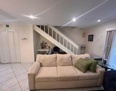 1614 Stickney Point Road - Photo Thumbnail 17